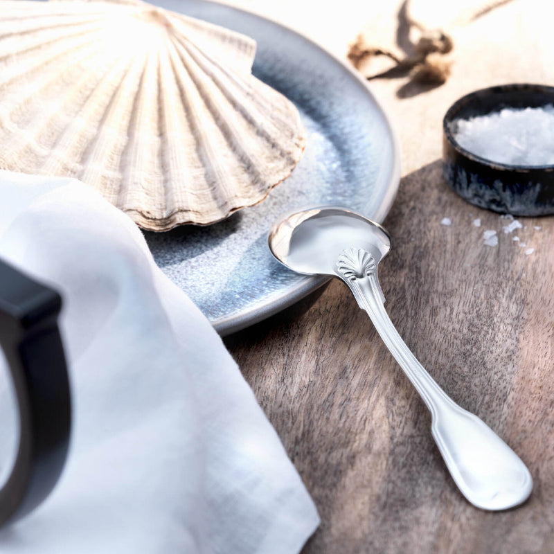 Dessert Spoon Alt-Faden silver plated showing back of the spoon.