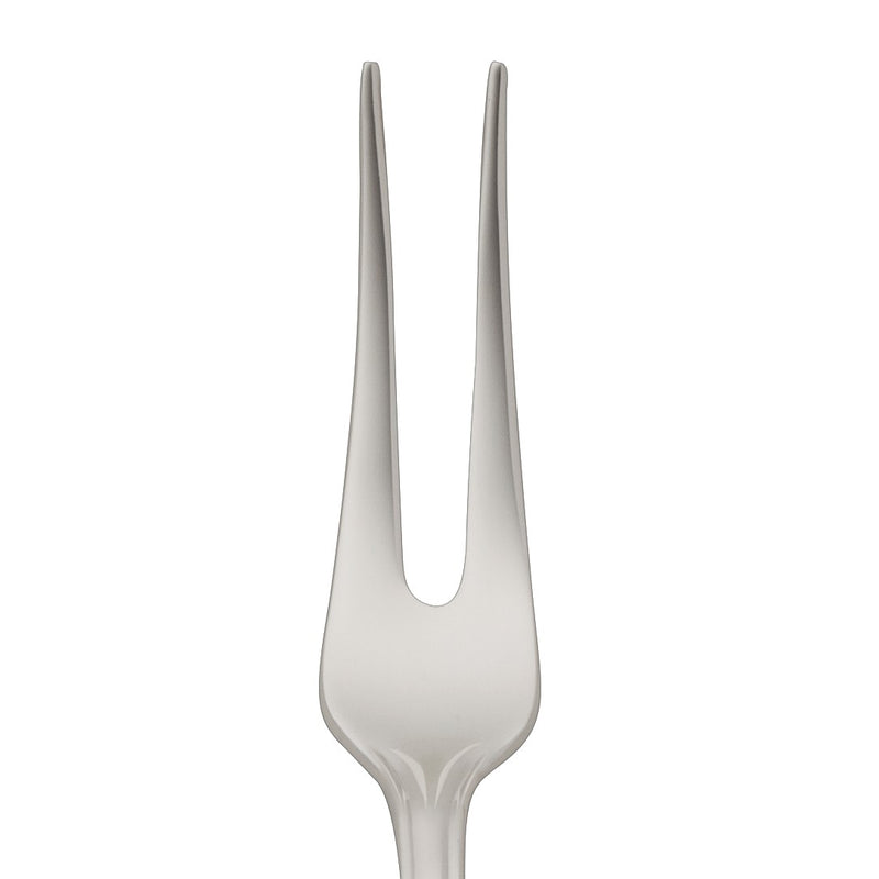 Alt Chippendale silver plated small meat fork with polished prongs close-up.