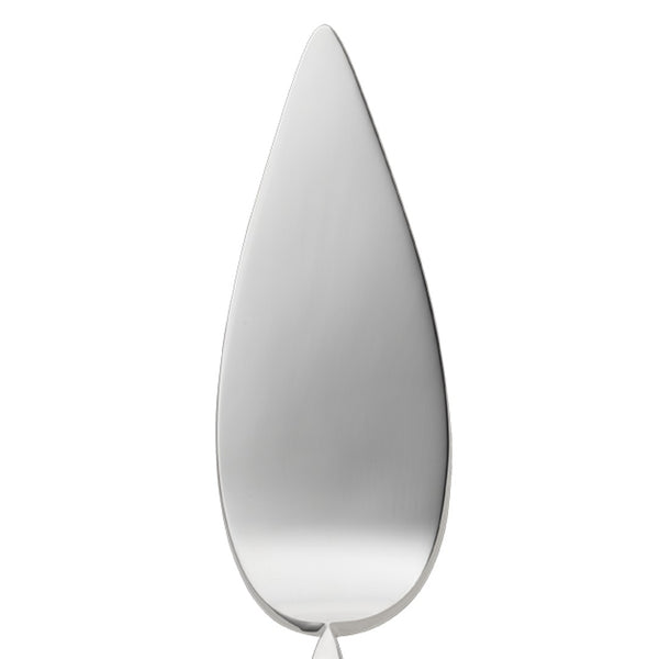 Silver-plated tart server from the 12 collection close-up.