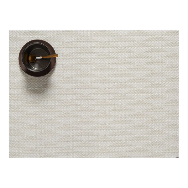 Ivory rectangular Arrow placemat with modern woven design by Chilewich.