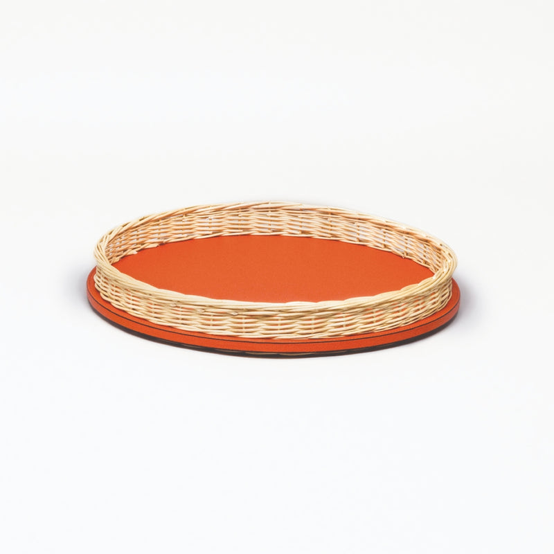 Orsay_Leather_and_Willow_Wood_Round_Tray_by_Giobaganara_Pigment_France