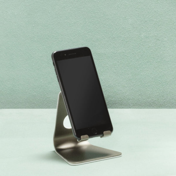 Amiramour Leather Mobile Stand 'Tour' by Adam D. Tihany x Giobagnara 2