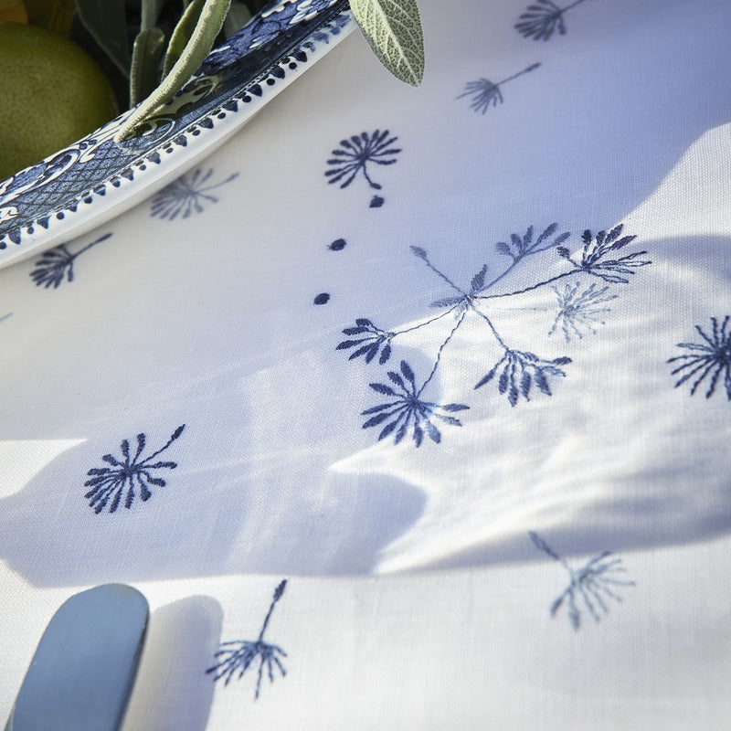 'Éole' Tablecloth in White Linen by Alexandre Turpault