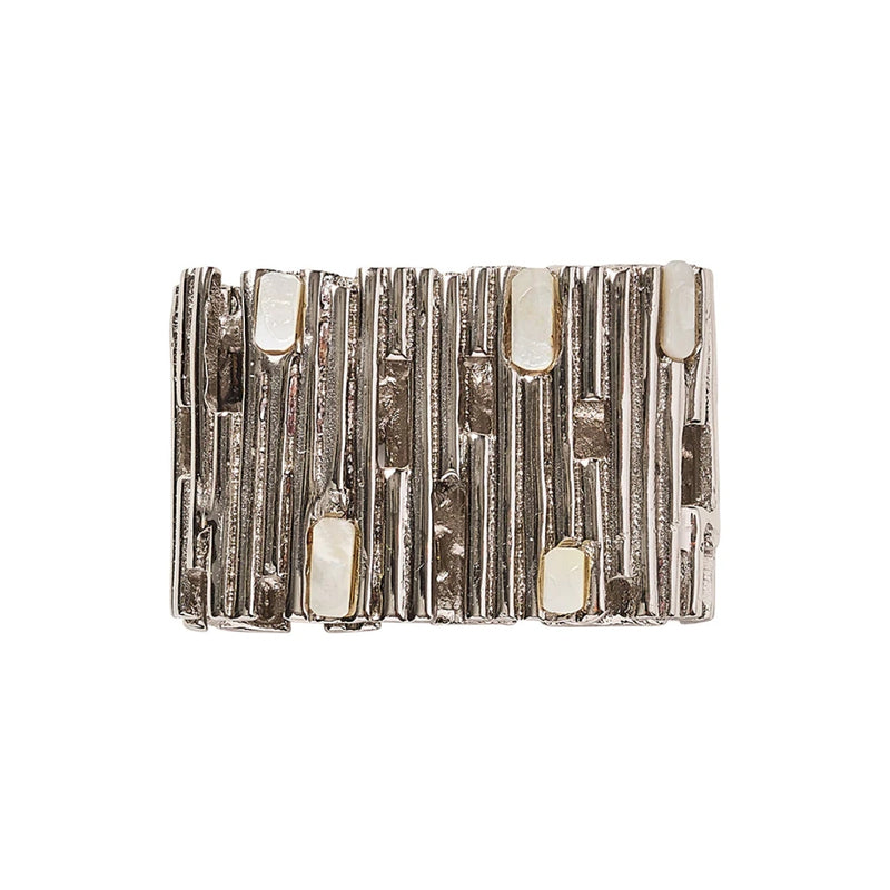 Matrix napkin ring in silver with intricate pearlescent design