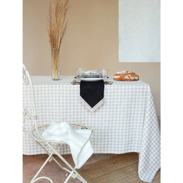 Quadretto_Collection_White_and_Natural_Beige_Checkered_Linen_Tablecloth_by_Giardino_Segreto_2