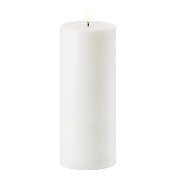 LED Pillar Candle 10cm x 25cm H in Nordic White by Uyuni Lighting