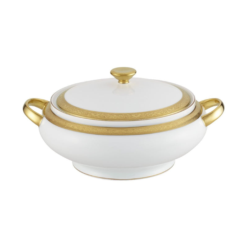 Covered vegetable dish in Limoges porcelain with gold inlay from the Ambassador Gold collection by Raynaud