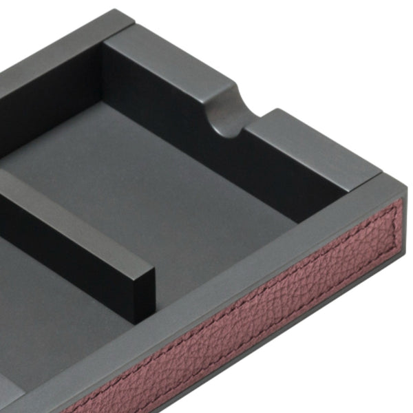 curzio leather ashtray by giobagnara in deer leather and metal finish close-up