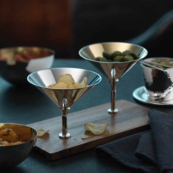 Styled Dante silver-plated snackbar with two polished bowls on a teak base by Robbe & Berking
