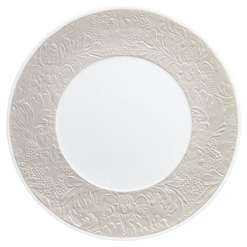 Italian Renaissance Irisé Pearl Grey dinner plate by Raynaud, Limoges porcelain with arabesques, pearl grey iridescence, and platinum accents.