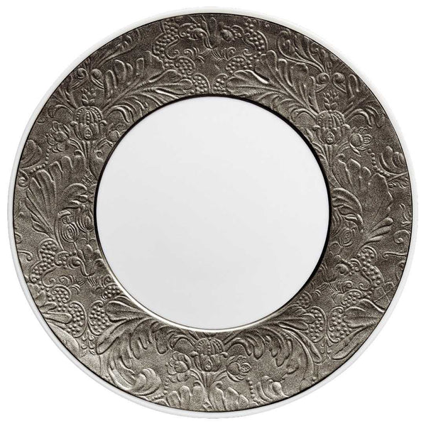 Porcelain dinner plate with radiant platinum detailing from the Italian Renaissance Platinum collection by Raynaud.