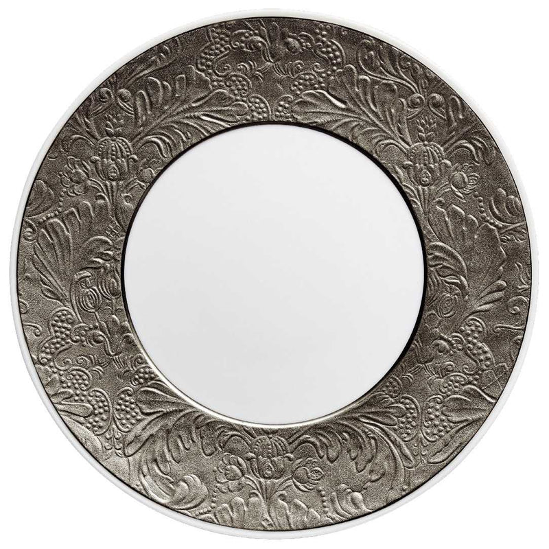 Porcelain dinner plate with radiant platinum detailing from the Italian Renaissance Platinum collection by Raynaud.