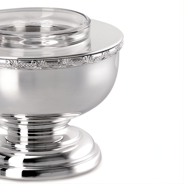 Close-up Small silver-plated footed caviar bowl with crystal insert from Greggio Royal Collection