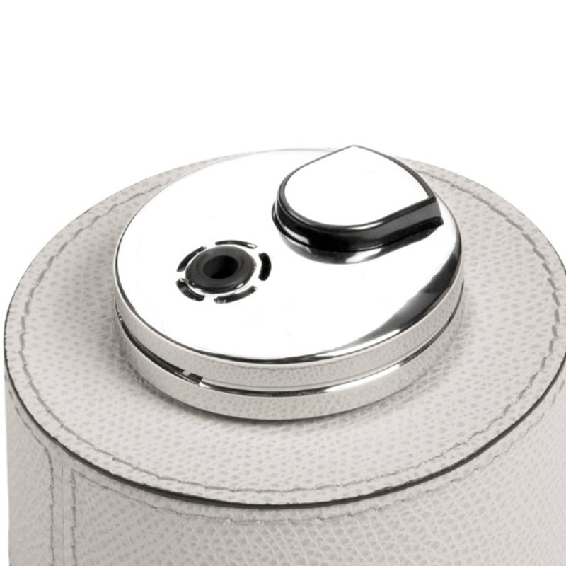 Close-up of the montego table lighter in golf leather by giobagnara