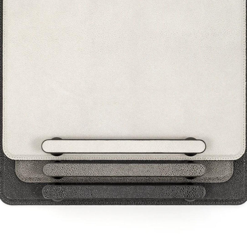Close-up Rectangular leather tray Pamphilli in dark grey with chrome handles by Pinetti