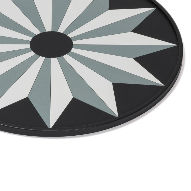 Close-up Round Tray San Marco No2 Medium by Giobagnara in leather with Venetian rosette design