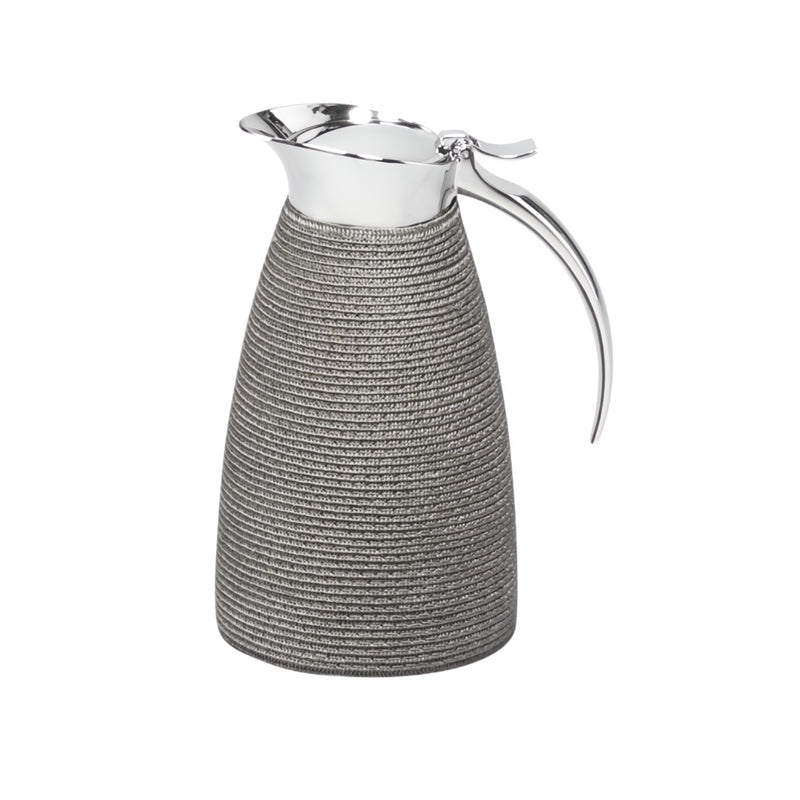 Luxury 0.6 L insulated carafe Amboise by Pigment France x Giobagnara in stainless steel with TechStraw finish – handcrafted Italian design for yachts and dining.