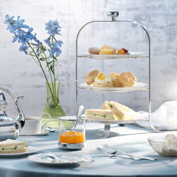 Silver-plated three-tier plate stand medium styled by Robbe & Berking, ideal for serving desserts, canapés, and afternoon tea.