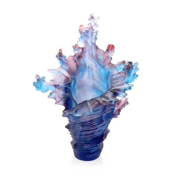 Glass vase Daum Mer de corail with blue and pink swirls on a white background