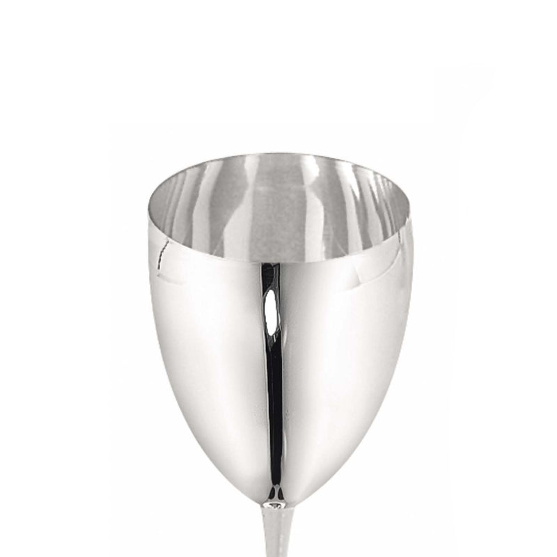 Close-up Elegant Greggio silver plated wine glass for fine dining and entertaining