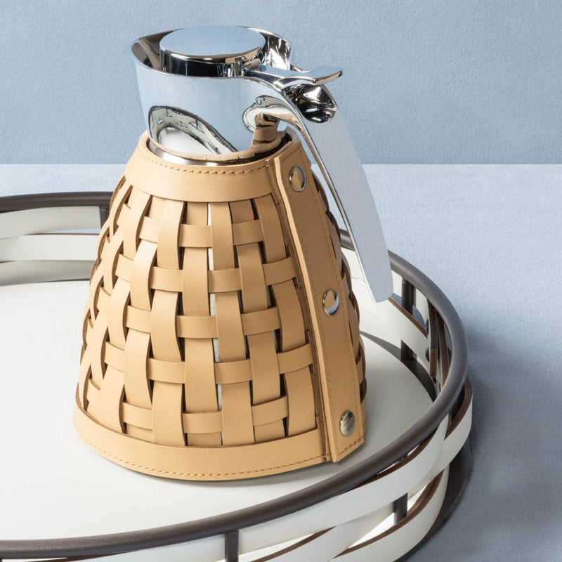 Luxury woven leather insulated carafe Gourde styled by Giobagnara x Rudi in Tecnocuoio® leather and stainless steel – handcrafted Italian design.