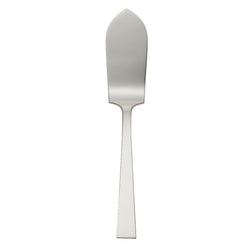 Riva fish serving knife with pointed blade and polished squared handle.