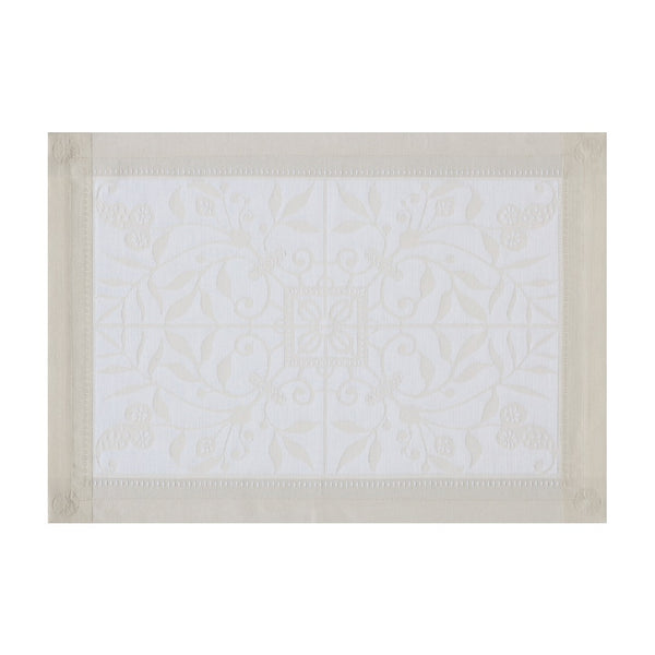 Venezia Ivoire cotton placemat in white with ivory design.