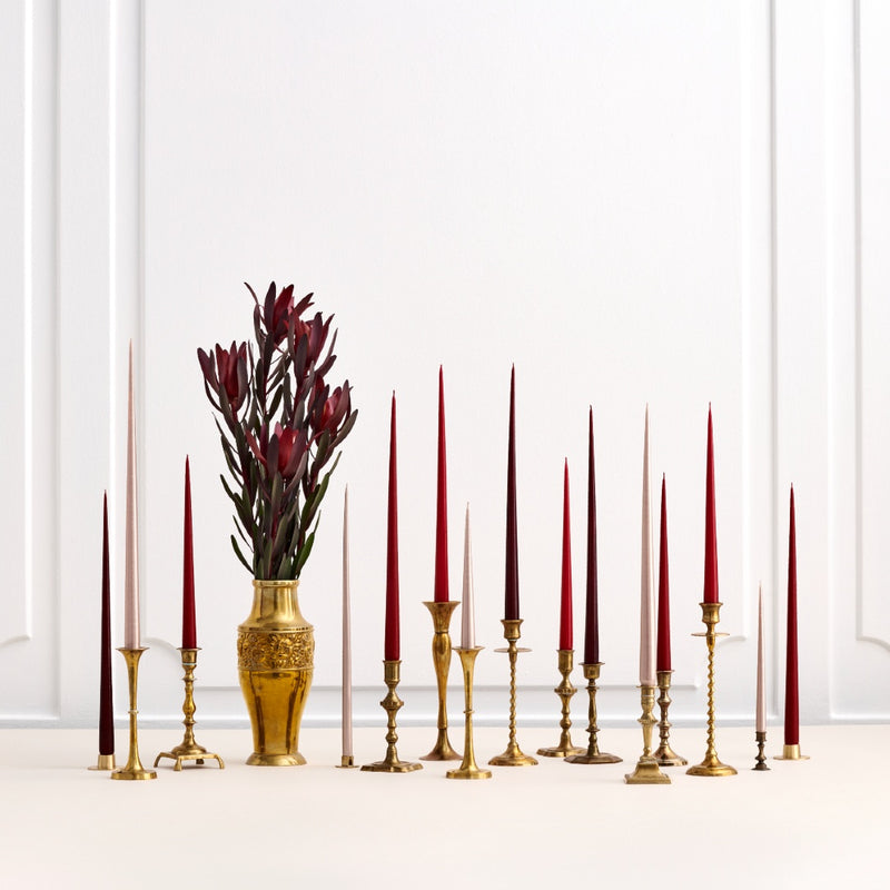 Iconic Taper Candle in Red Matt
