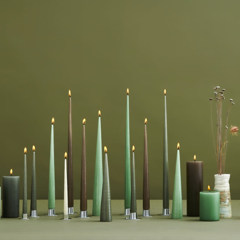 Iconic Taper Candle in Pale Green Matt
