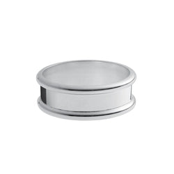 Jonc thin silver-plated napkin ring by Ercuis on white background.