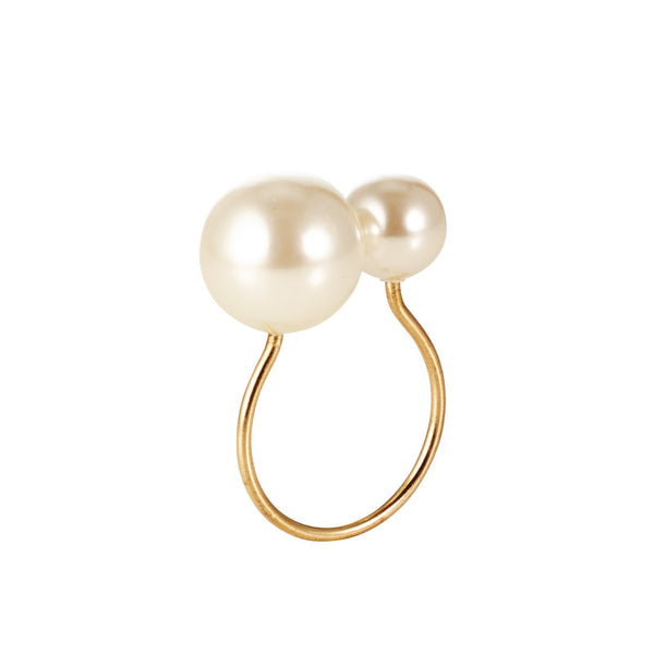 Ivory and gold pearl napkin ring with sculptural bead design, sold by Amiramour