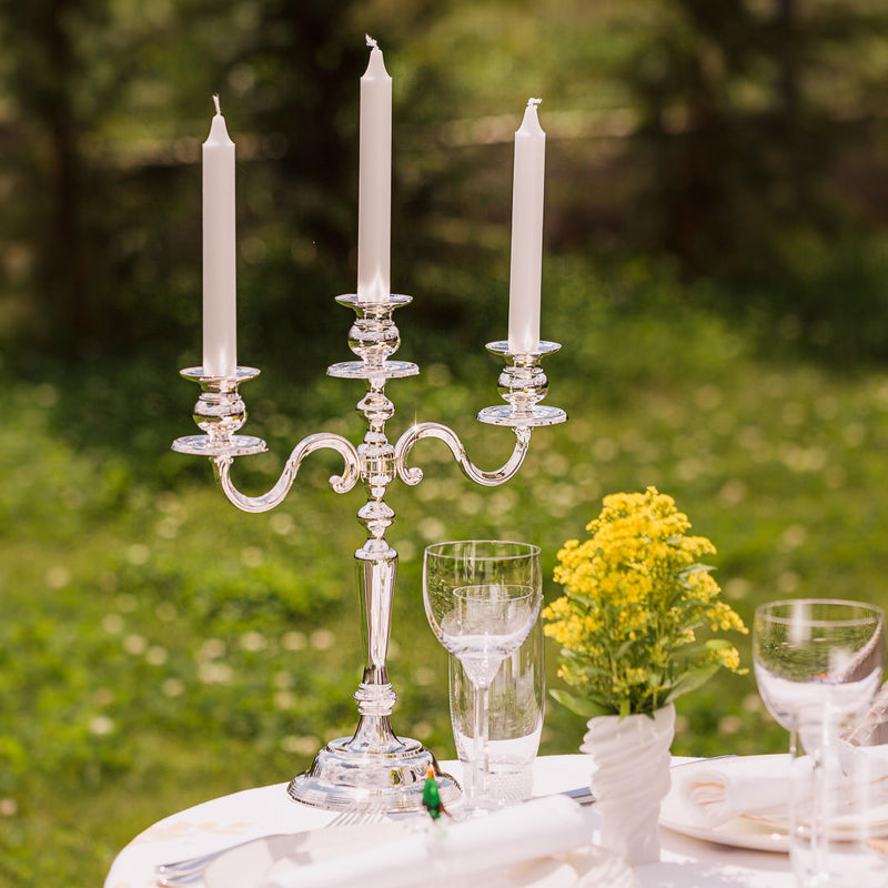 outdoor styled with Edzard Regina 3-arm candelabra thinly silver-plated