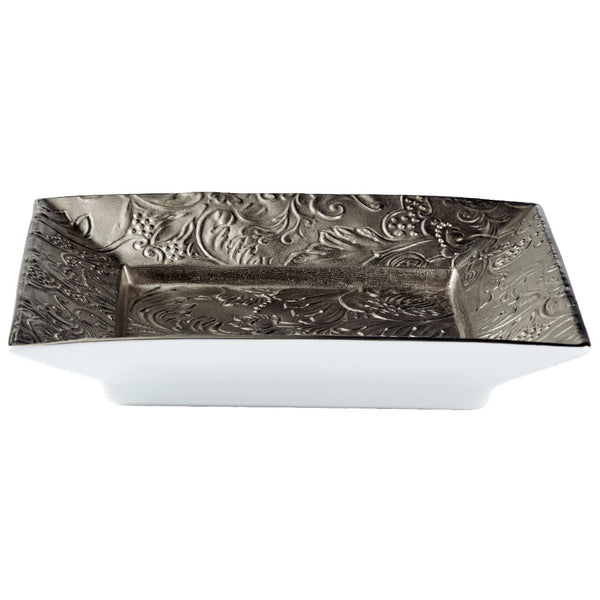 sided view of Porcelain trinket tray with platinum detailing from the Italian Renaissance Platinum collection by Raynaud.