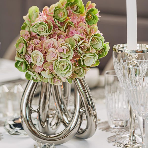Vase Triu silver medium by Rosenthal in borosilicate glass styled with pink  and green hydrangea flower